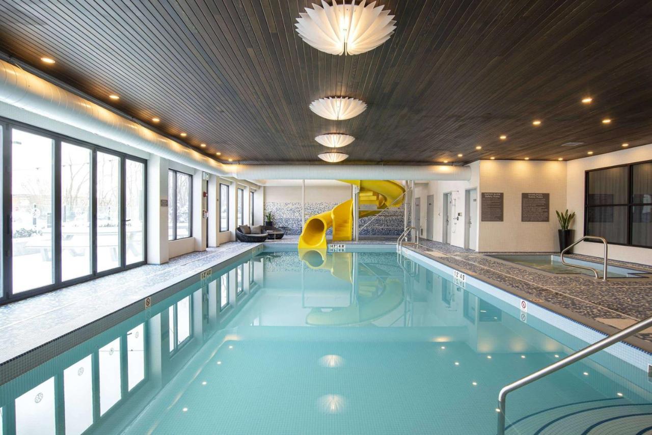Sandman Signature Sherwood Park Hotel Buitenkant foto