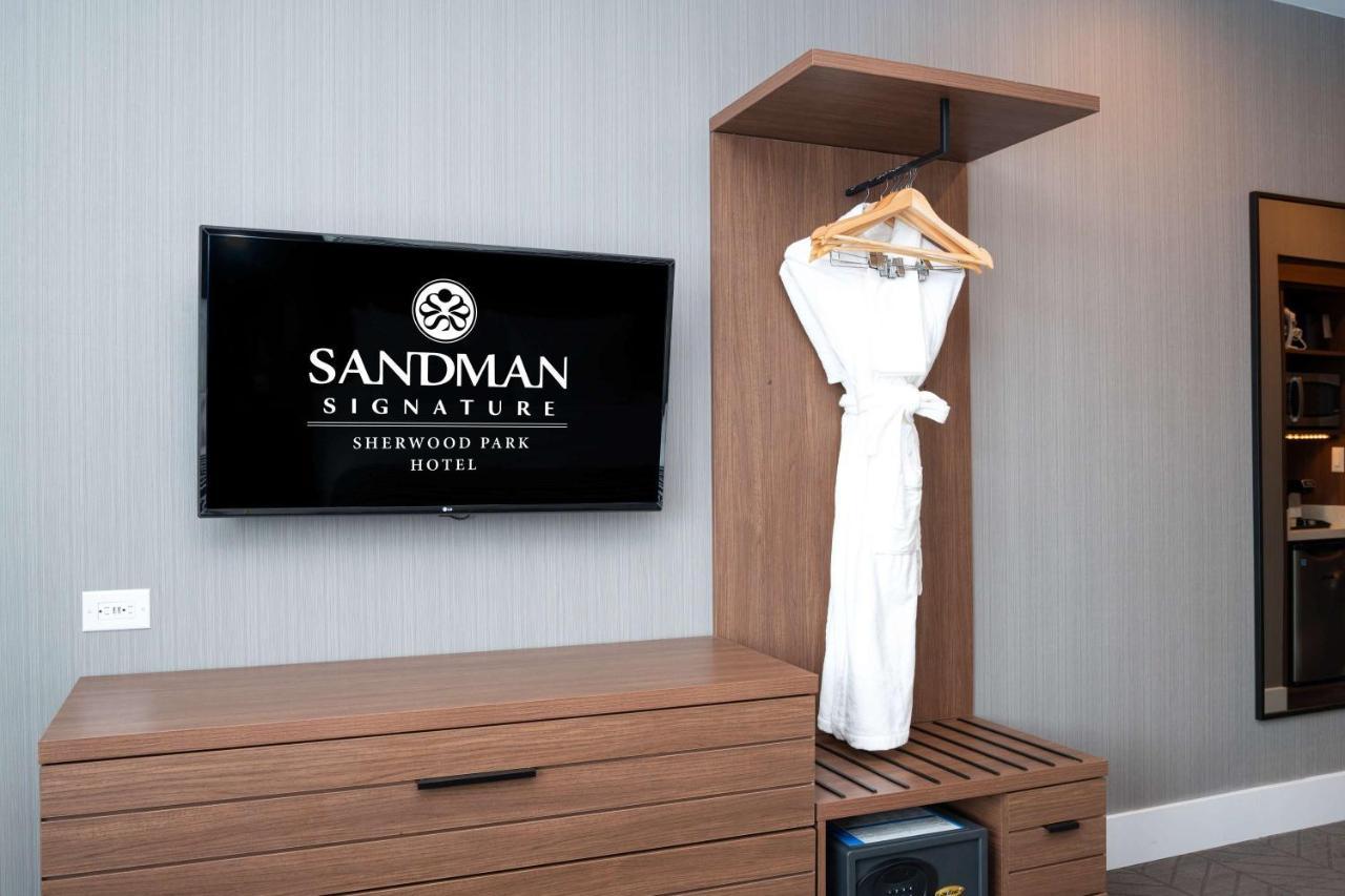 Sandman Signature Sherwood Park Hotel Buitenkant foto