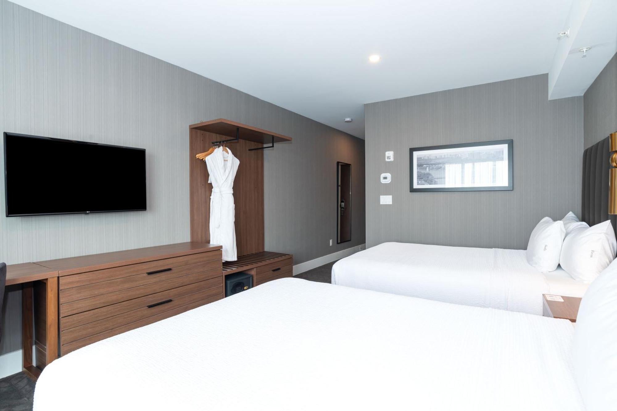 Sandman Signature Sherwood Park Hotel Buitenkant foto